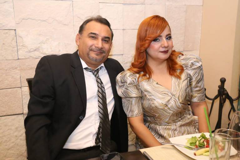 Protagonizan abogados una cena para celebrar su día