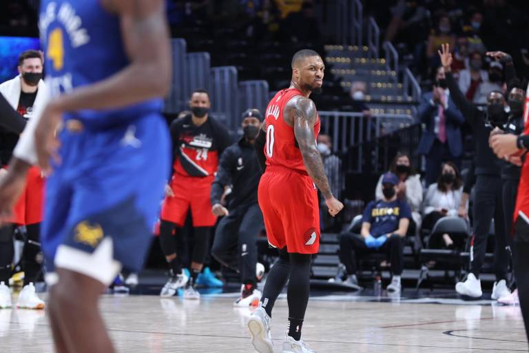 Trail Blazers dobla a Nuggets en Denver
