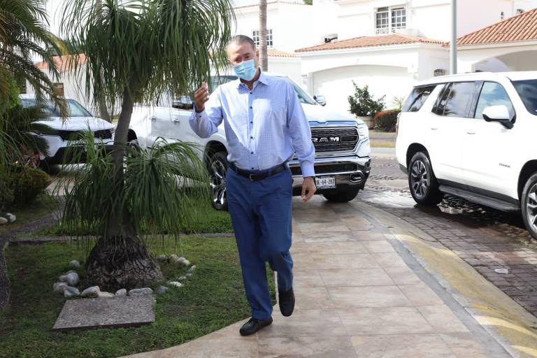 Quirino se despide de Sinaloa para viajar a España y asumir Embajada; se quiere ‘aclimatar’