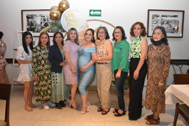 Carolina y Francisco celebran que serán papás de Diego