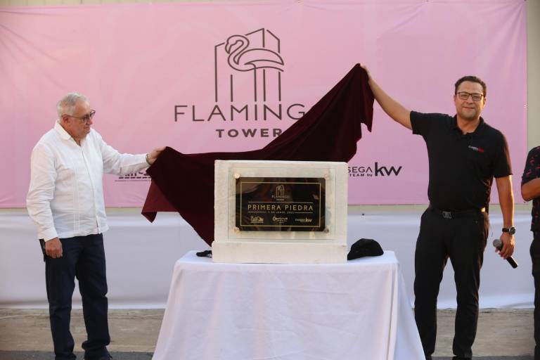 Colocan primera piedra de Flamingo Tower