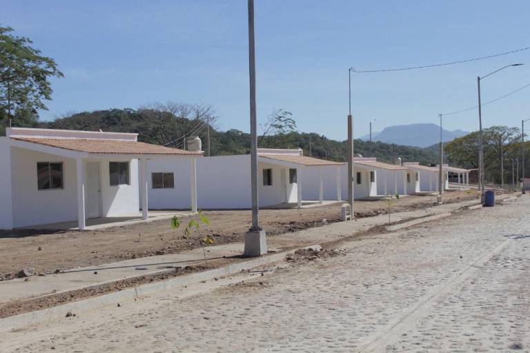 Supervisan avances del nuevo pueblo Santa María, en Rosario
