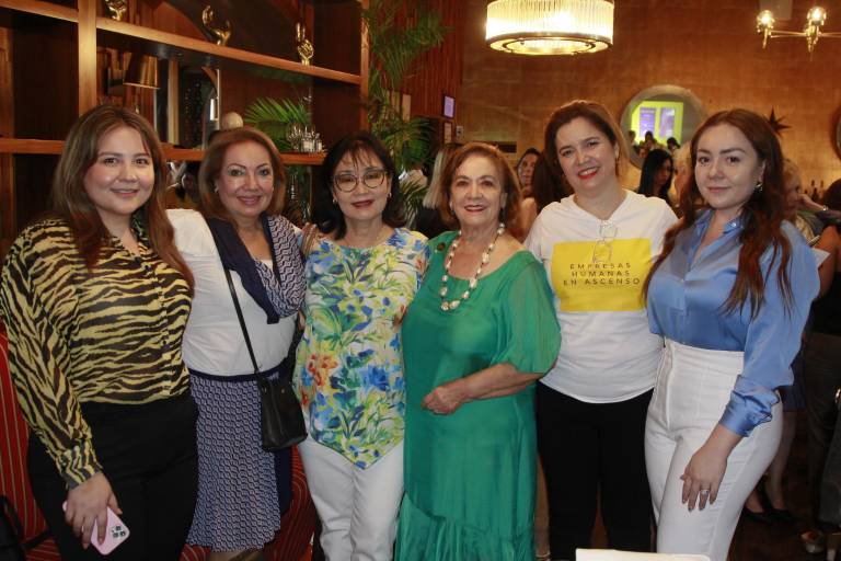 Comparten su experiencia como empresarios