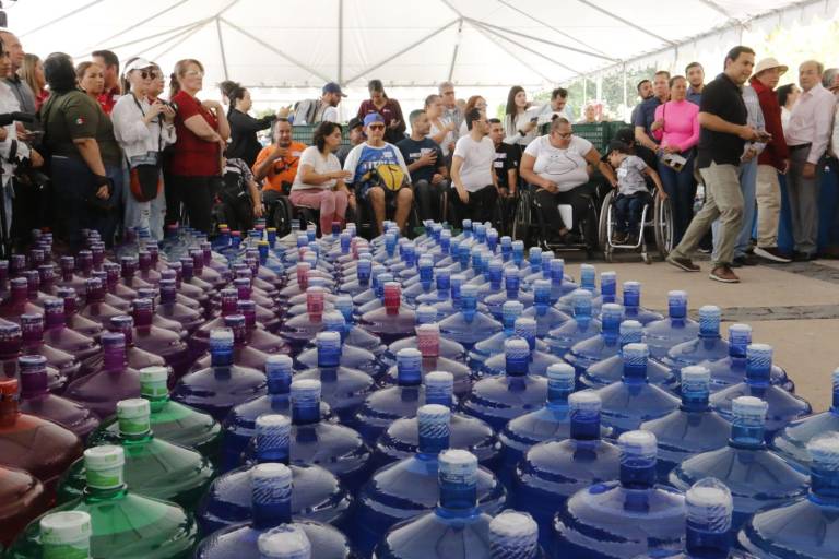 Arranca Aquatón, la colecta de DIF Sinaloa que reúne agua potable para comunidades con sequía