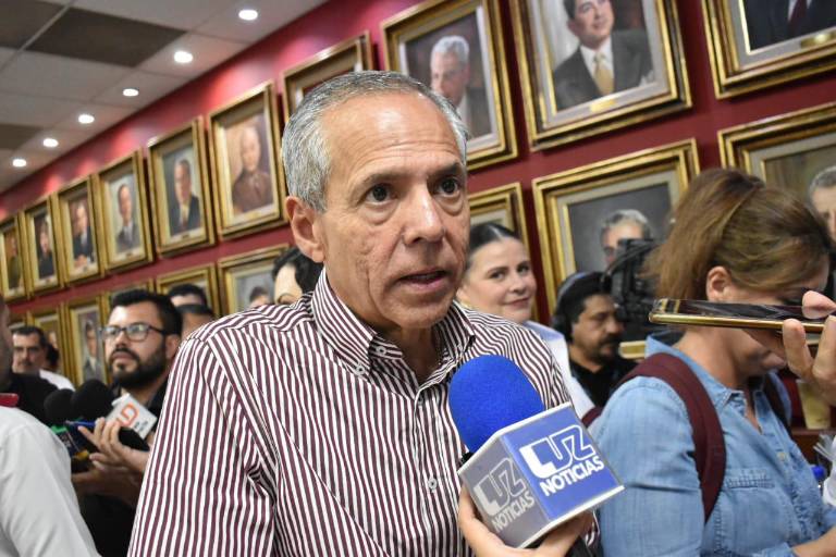 Va con retraso rehabilitación de sistemas de servicios públicos en Ahome: Alcalde