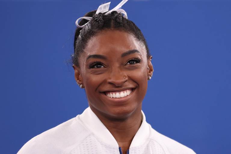 Simone Biles competirá en la final olímpica de barra de equilibrio