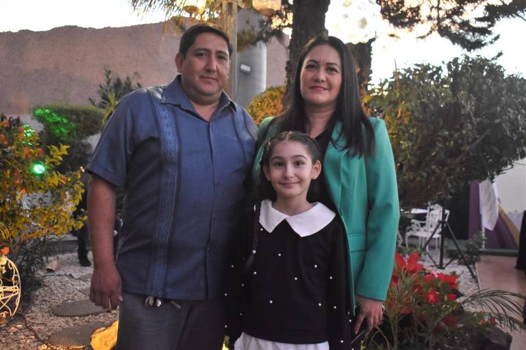 Egresa nueva generación de especialistas en Gerontología y Autismo