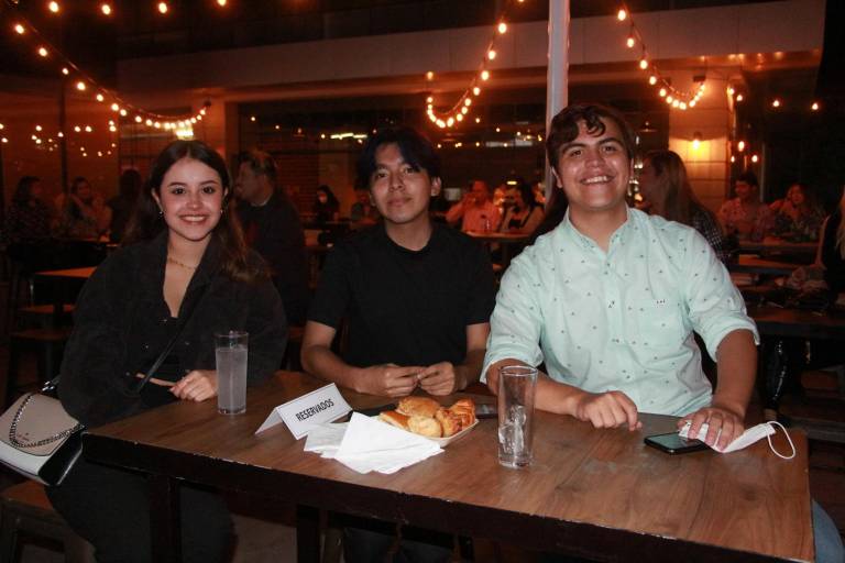 Carolina Ross deleita a los sinaloenses