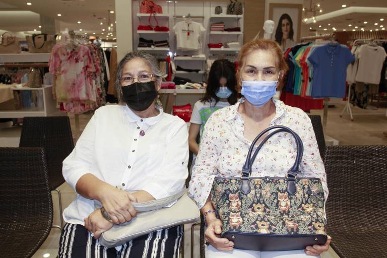 Laura Cuevas presenta ‘El diario de Cayetana’