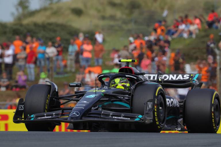 Lewis Hamilton renueva con Mercedes hasta 2025