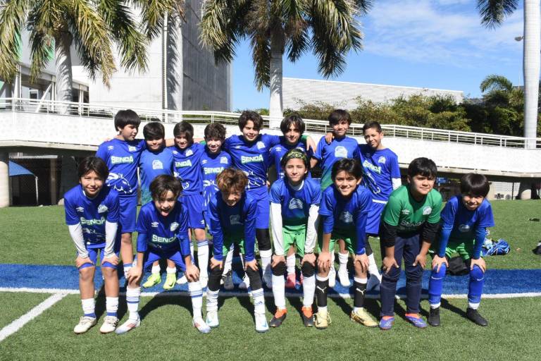 El Instituto Senda del Río se corona campeón en casa