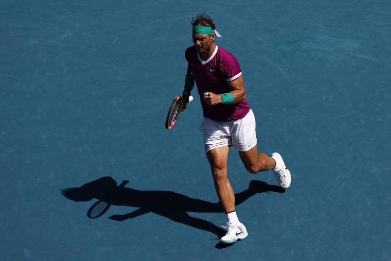 Nadal da otro golpe de autoridad en Abierto de Australia; Zverev se despide sorpresivamente