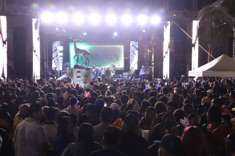 Turistas y mazatlecos han tenido buen comportamiento en Carnaval: Alcalde