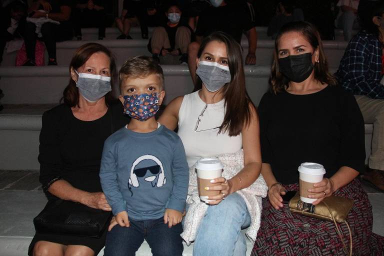 Viven ‘La fiesta de la Navidad’