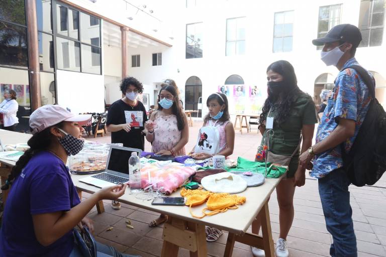 Se presenta el arte a través de ‘Compañeras’