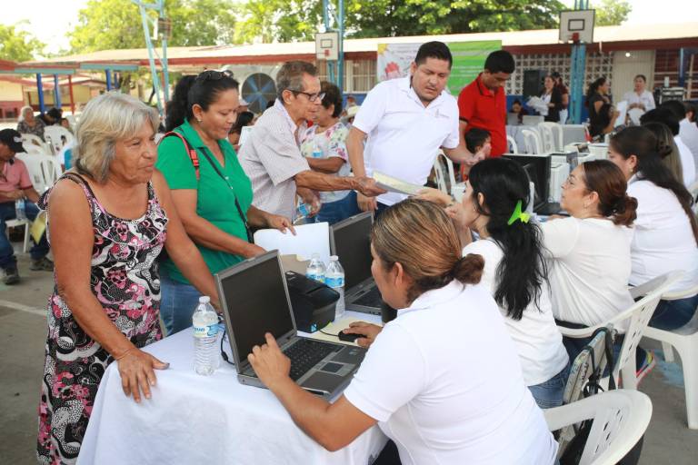 Realizan jornada de registro gratuita en la colonia Urías, en Mazatlán
