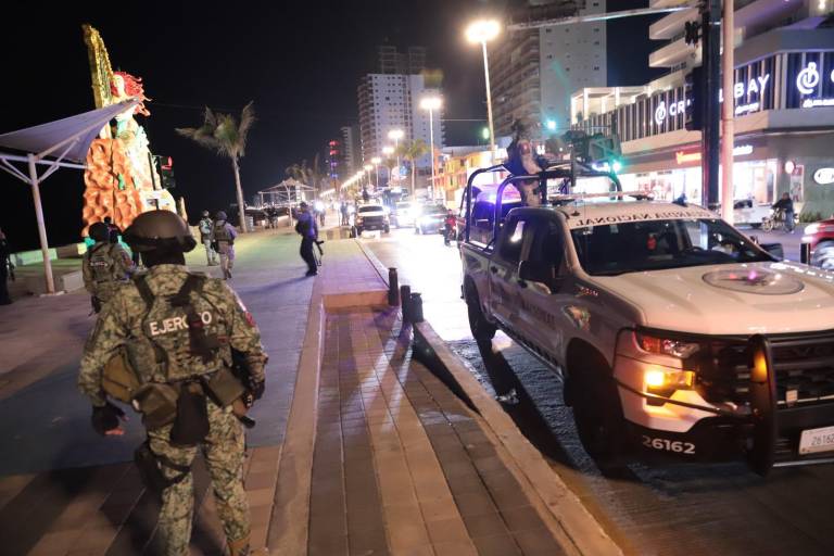 Reportan movilización policíaca en el malecón de Mazatlán