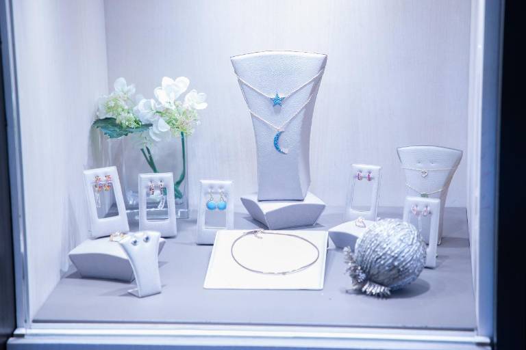 Consiente Joyería Mario Ramos a sus clientes con colecciones especiales