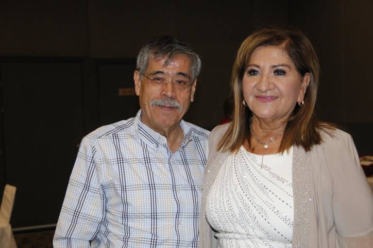 Celebran periodistas a la maestra ‘Techa’ en el Día de la Libertad de Expresión