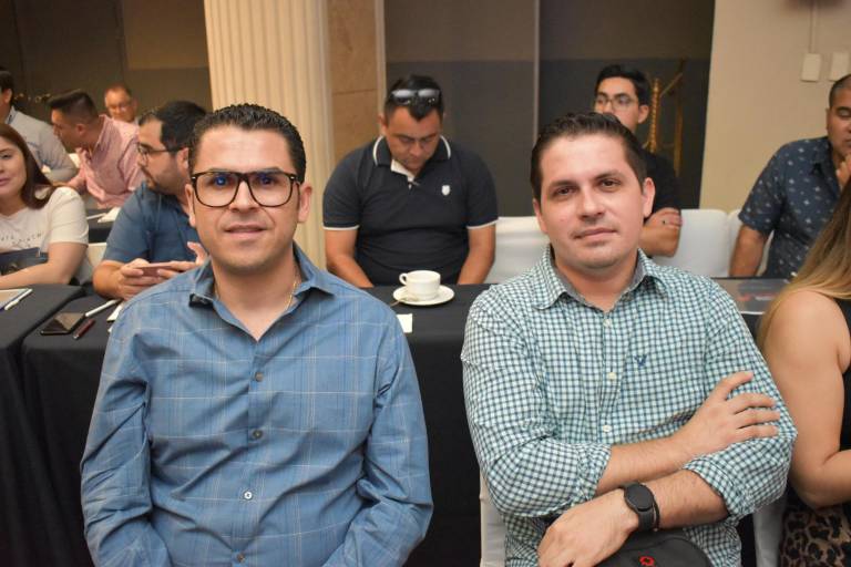 Aprenden a ser mejores empresarios y vendedores con Mauricio Benoist