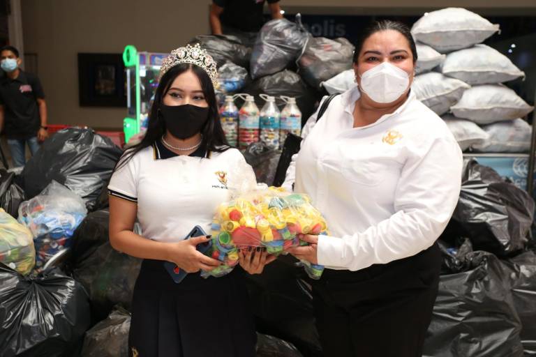 Mazatlecos demuestran su solidaridad en el Tapatón 2022