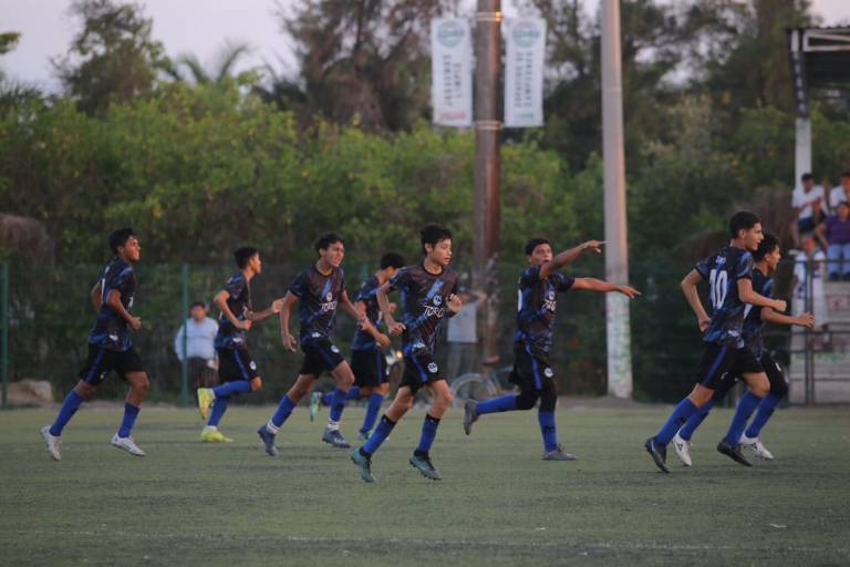 Toros de Mazatlán embiste a Pachuca y alza el título de la Juvenil B