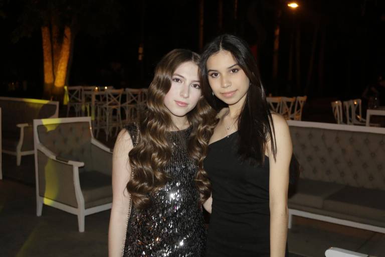 ¡Son quinceañeras!