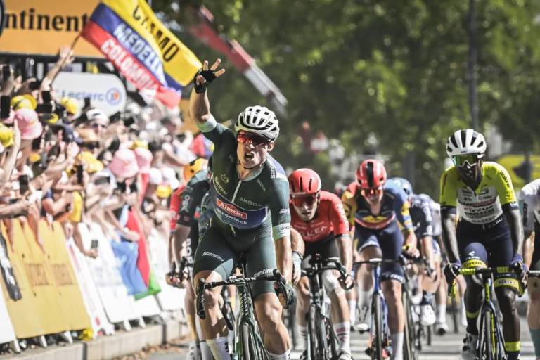 Philipsen, con un triplete en el Tour de Francia, impide récord de Cavendish