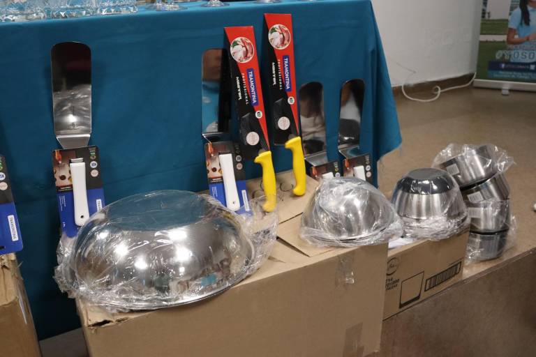 Invierte UTEsc más de 50 mil pesos en instrumentos para el taller de gastronomía