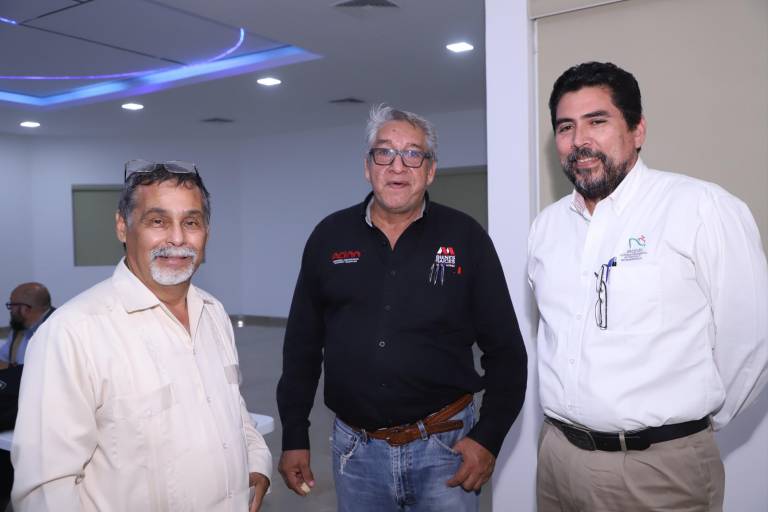 Se fortalecen integrantes del Colegio de Ingenieros Civiles de Mazatlán con capacitación