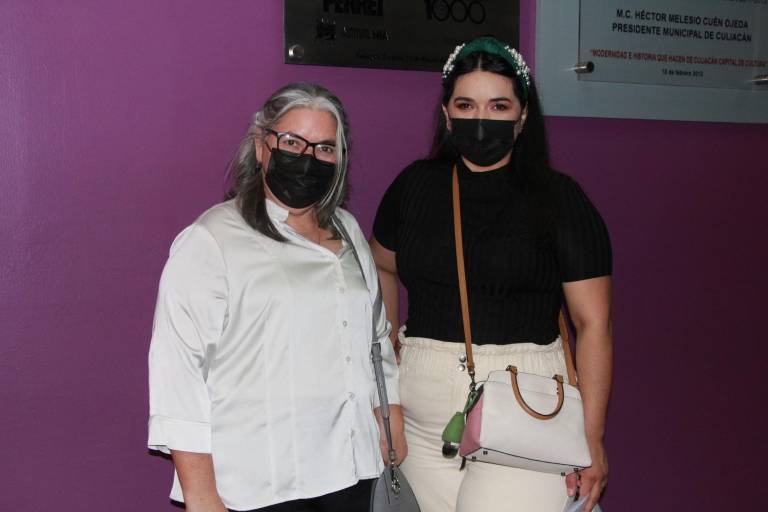 Carlos Ruiz brinda conferencia magistral para el sector empresarial