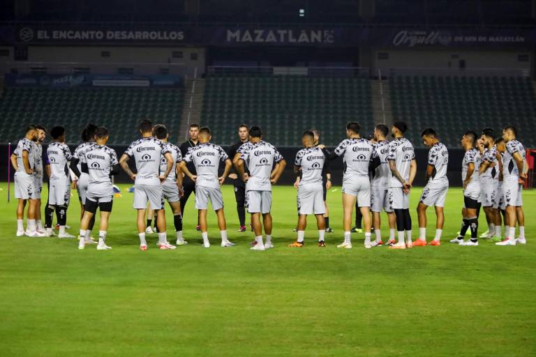 Mazatlán FC recibe en casa al campeón del futbol mexicano