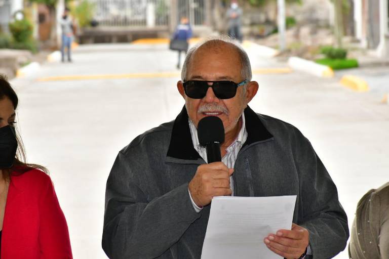 Alcalde de Mazatlán solicita permiso para ausentarse tres días del cargo