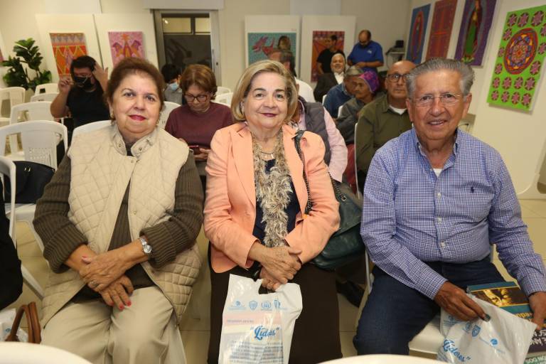 José Ángel Pescador Osuna recibe un homenaje en vida