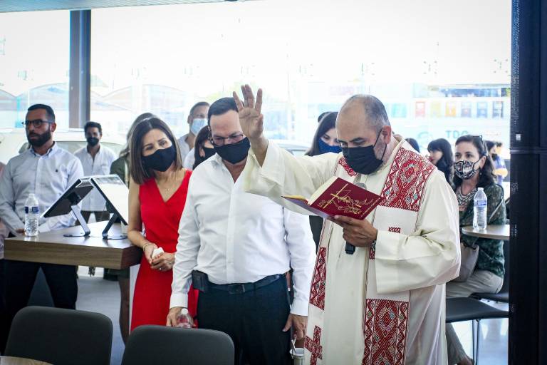 Dedica apertura de Nissan Congreso a don Jorge Del Rincón