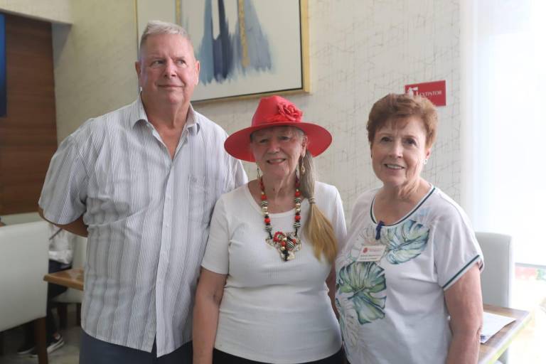 Conviven integrantes de Amigos de México con Alcaldesa Estrella Palacios