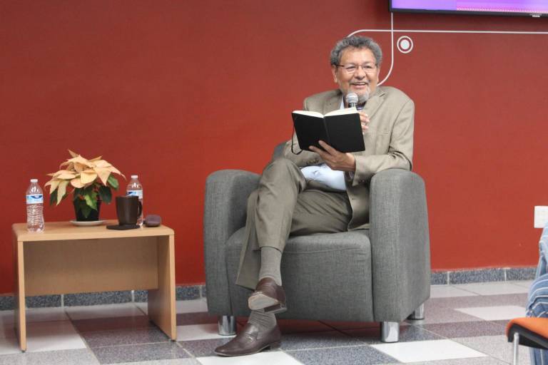 Charlará Élmer Mendoza con los jóvenes sobre ‘Lecturas para bailar’