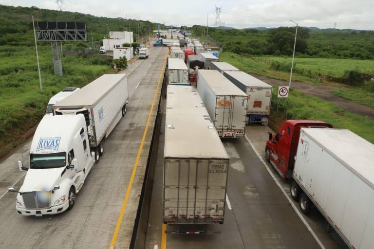 Reabren ya la Autopista Mazatlán-Culiacán