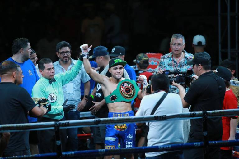 Conquista ‘Veneno’ Aréchiga campeonato de Norteamérica de peso Supergallo