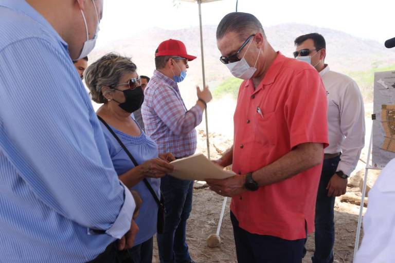 Quirino pide a AMLO ayuda por sequía en Sinaloa