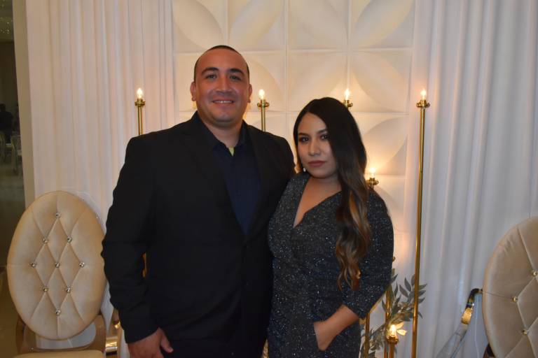 Bomberos de Culiacán culminan sus festejos en una cena baile