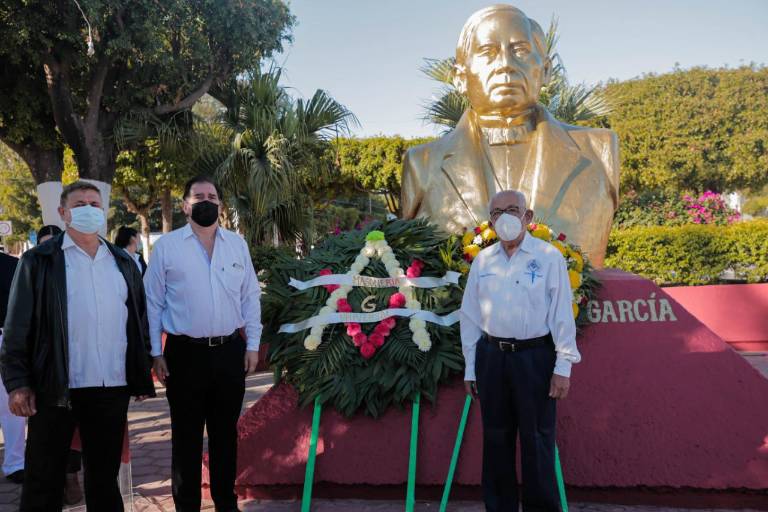 En 215 aniversario de su natalicio, comparan a Benito Juárez con AMLO en Guasave