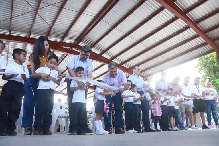 Inauguran techumbre del jardín de niños de Mazatlán