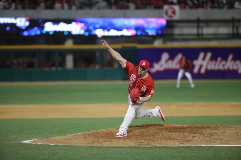 Me gusta lanzar en Culiacán, me motiva ese estadio: Manuel Flores
