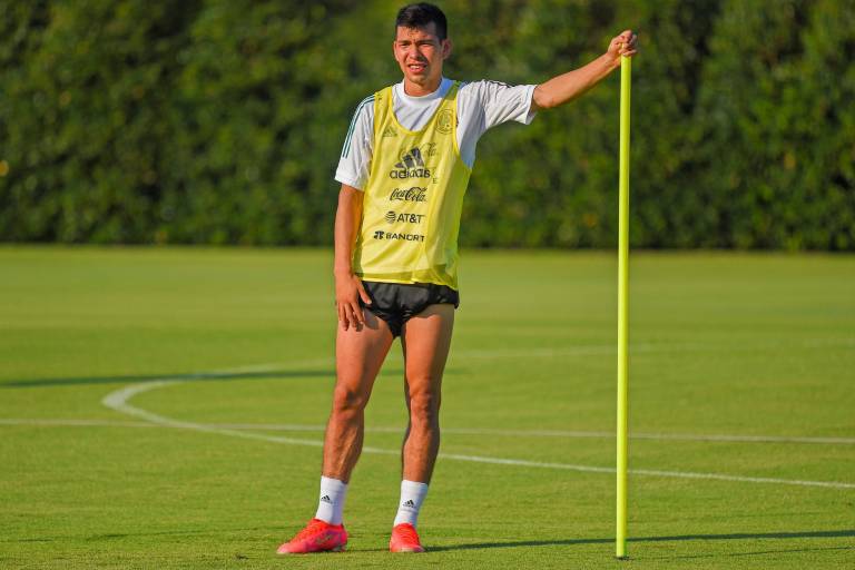 Chucky Lozano aprueba examen neurológico y ya podrá viajar a Italia