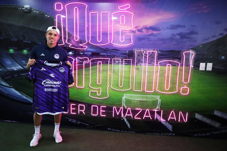 Bryan Colula renueva con Mazatlán FC por tres años más