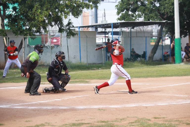 Auditoría-SAT se impone en Liga de Beisbol Magisterial