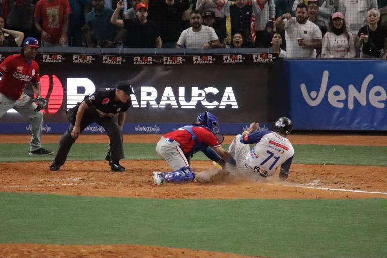 En maratónico y agotador partido, Venezuela deja en el terreno a Dominicana