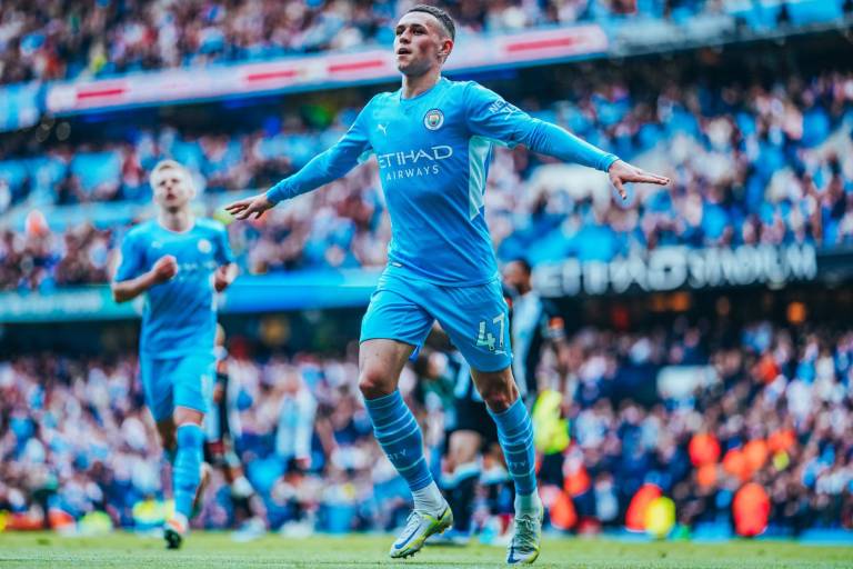 Manchester City golea al Newcastle United y retoma la cima de la Premier League