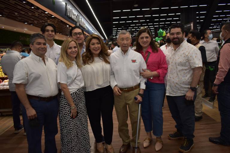 Inauguran Fresh Market en Plaza Ceiba, en Culiacán